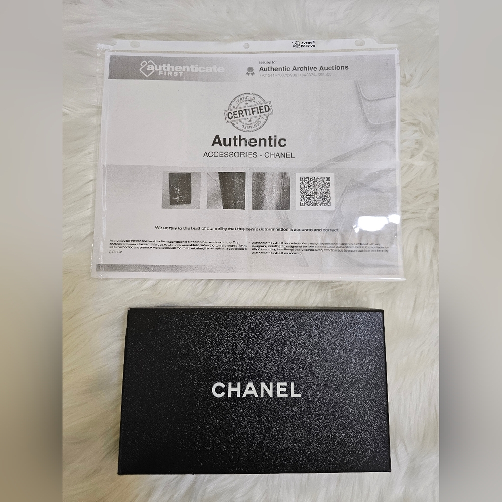Chanel Black Diamond Stitched Leather Vintage 1989-1991 Wallet - Picture 14 of 17